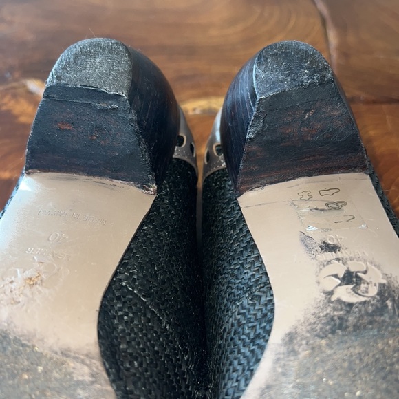 Brand: All Black. Size 40, materials: tilapia fish skin & recycled newspaper. - Picture 11 of 14